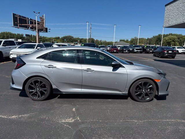 Used 2018 Honda Civic Sport image 11