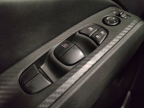 Used 2024 Nissan Altima 2.5 SV image 27