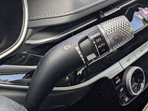 Used 2022 Genesis G80 2.5T RWD image 25