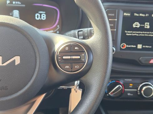 Used 2025 Kia Soul LX w/ LX Technology Package FWD image 29