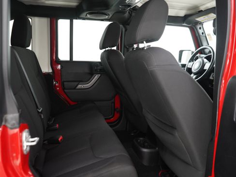 Used 2014 Jeep Wrangler Unlimited Sport w/ Quick Order Package 24S AWD/4WD image 13