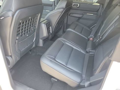 New 2026 Ford Bronco Badlands AWD/4WD image 18