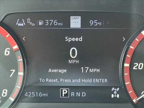 Used 2023 Nissan Titan PRO-4X w/ Pro-4x Convenience Package AWD/4WD image 11