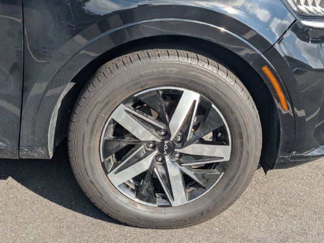 Used 2023 Kia Sorento S FWD image 11
