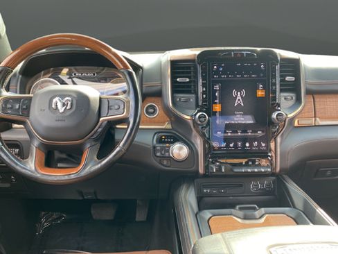Used 2019 RAM 1500 Limited AWD/4WD image 11