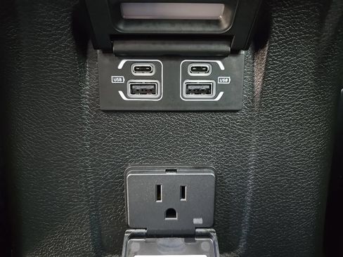 Used 2026 Jeep Wrangler Unlimited Rubicon AWD/4WD image 45