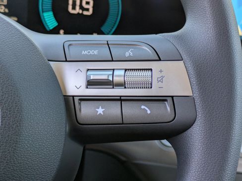 New 2026 Hyundai Kona SE image 23