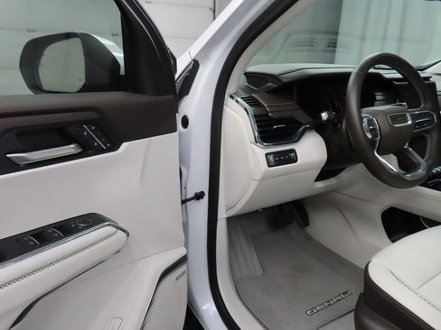 Used 2024 GMC Acadia Denali image 55