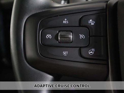 Used 2024 GMC Sierra 1500 AT4 w/ Technology Package AWD/4WD image 4