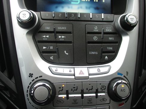 Used 2014 Chevrolet Equinox LT w/ Driver Convenience Package image 13