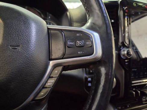 Used 2019 RAM 1500 Laramie AWD/4WD image 26