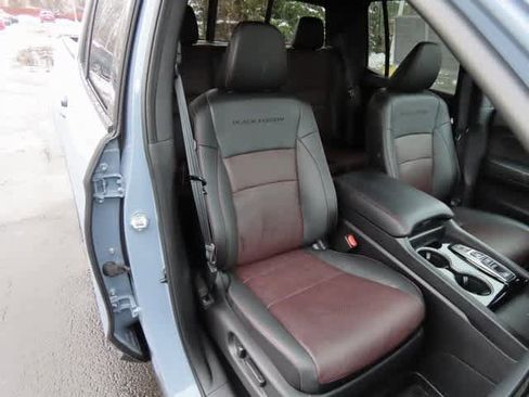 Used 2024 Honda Ridgeline Black Edition image 17