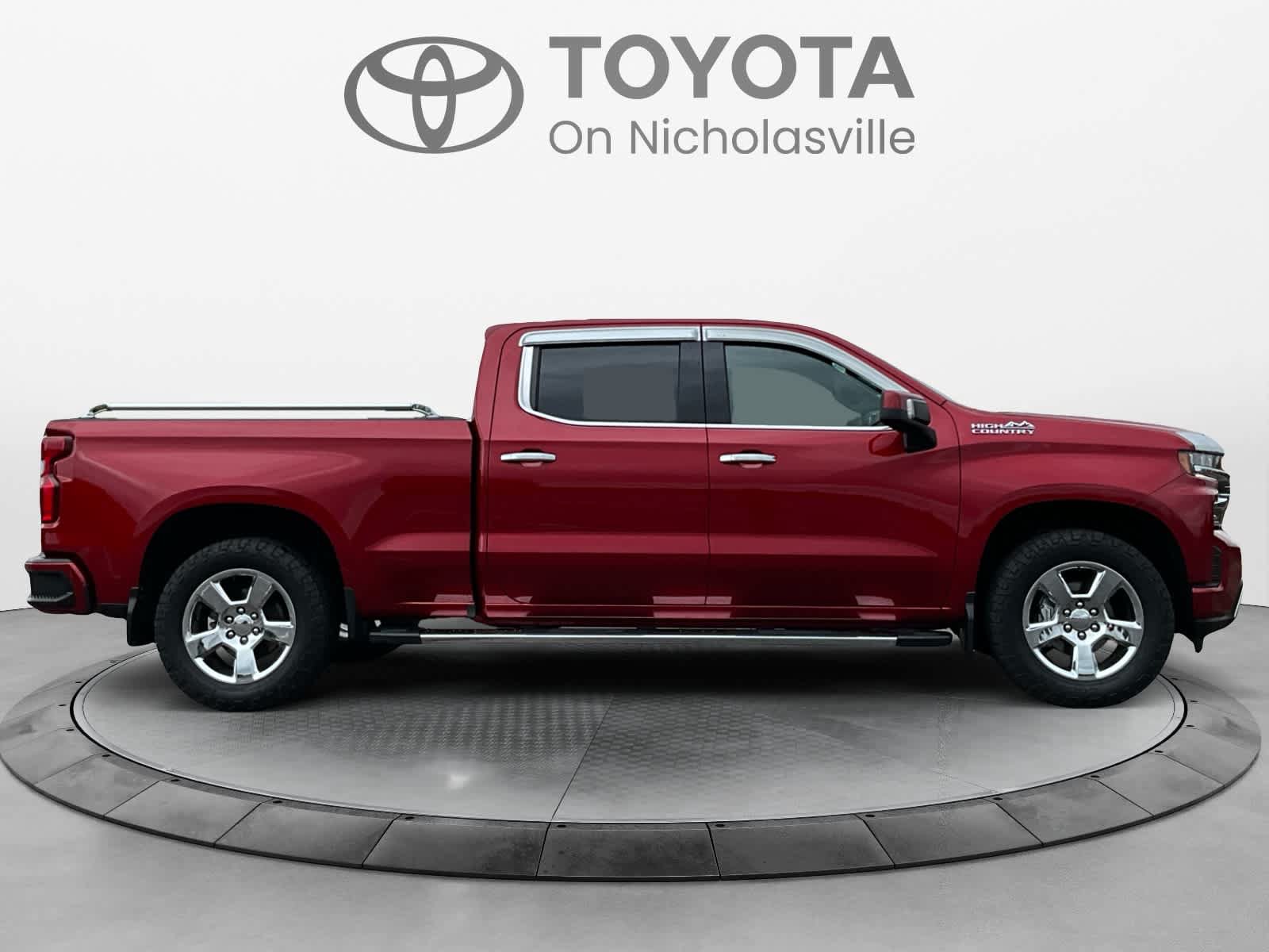 Used 2021 Chevrolet Silverado 1500 High Country w/ Technology Package AWD/4WD image 6