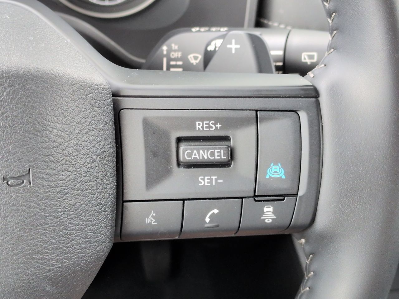 Used 2026 Nissan Rogue SV FWD image 25