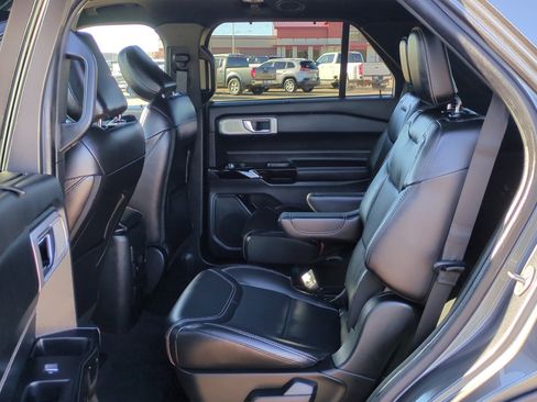 Used 2022 Ford Explorer ST w/ Equipment Group 401A image 26