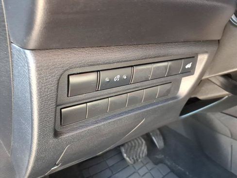 Used 2024 Mitsubishi Outlander SE AWD/4WD image 21