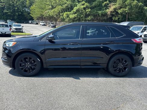 Used 2022 Ford Edge SE w/ Black Appearance Package AWD/4WD image 4