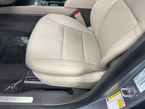 Certified 2023 Lincoln Corsair AWD w/ Equipment Group 101A image 14