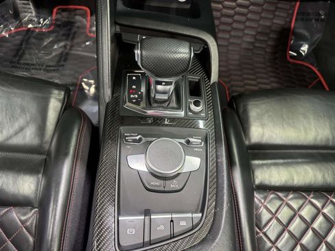 Used 2017 Audi R8 V10 w/ Carbon Exterior Package AWD/4WD image 51