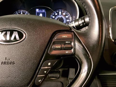 Used 2017 Kia Forte EX FWD image 19