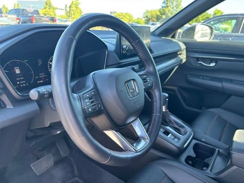Used 2025 Honda CR-V Sport-L image 4