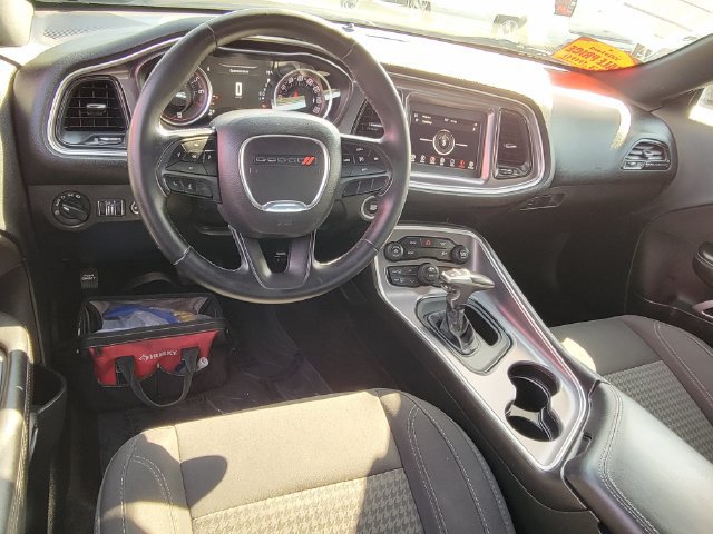 Used 2019 Dodge Challenger SXT RWD image 4