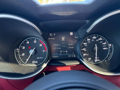 Used 2021 Alfa Romeo Stelvio Ti w/ Nero Edizione image 37