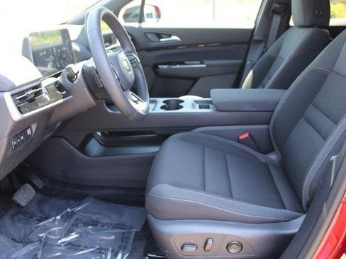 Certified 2024 Honda Prologue EX image 12