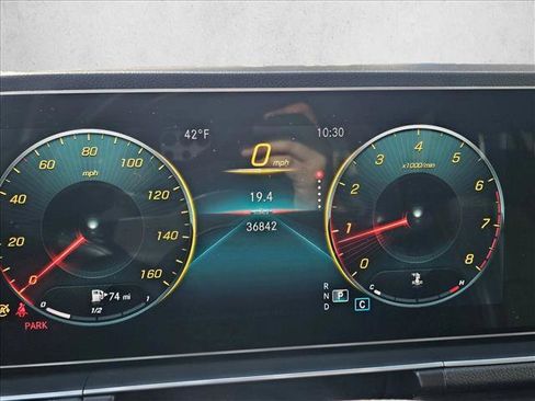 Used 2020 Mercedes-Benz GLE 350 4MATIC w/ Premium Package image 22