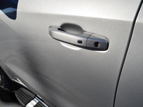 Used 2019 Chevrolet Silverado 1500 LT w/ All-Star Edition image 12