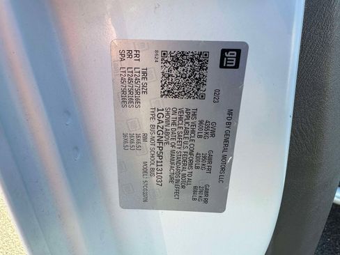 Used 2023 Chevrolet Express 3500 LS image 19