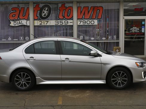 Used 2017 Mitsubishi Lancer ES image 20