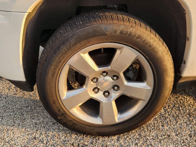 Used 2014 Chevrolet Tahoe LT w/ Suspension Package, Off-Road AWD/4WD image 10