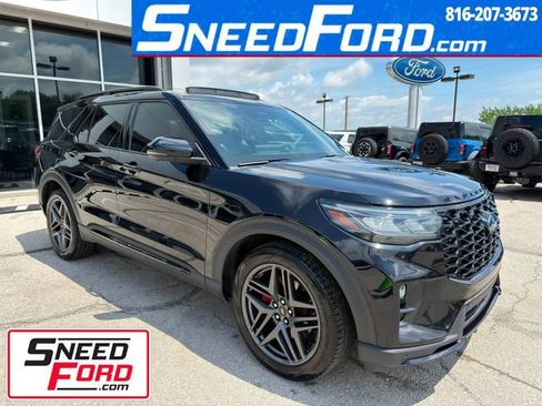 Used 2025 Ford Explorer ST w/ Sun And Sound Package AWD/4WD image 1