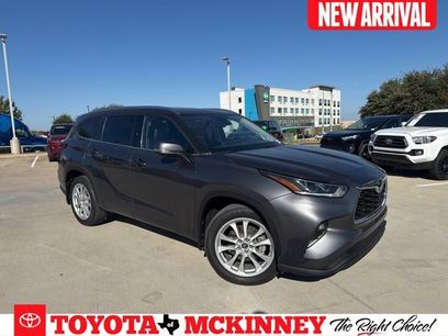 Used 2023 Toyota Highlander Limited
