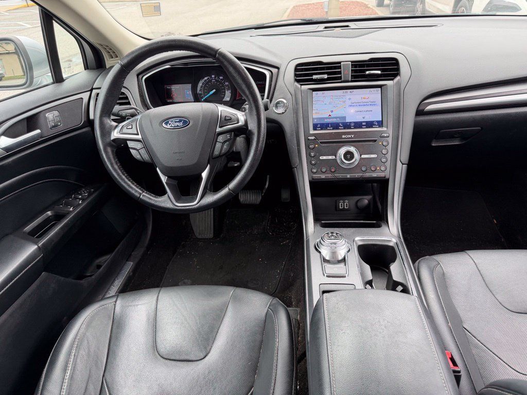 Used 2020 Ford Fusion Titanium AWD/4WD image 20