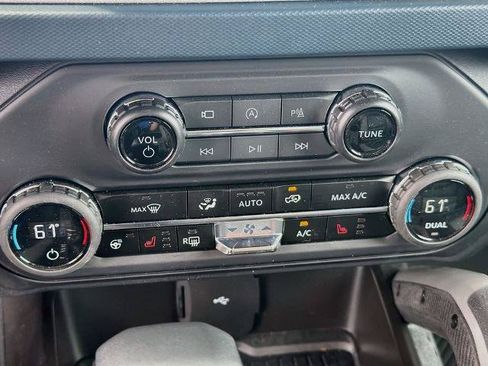Certified 2024 Ford Bronco Outer Banks AWD/4WD image 18