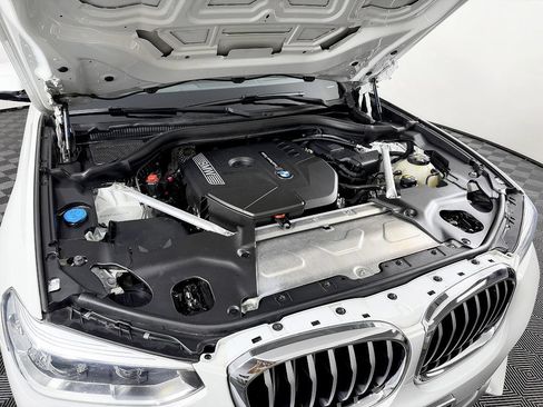 Used 2019 BMW X4 xDrive30i AWD/4WD image 23