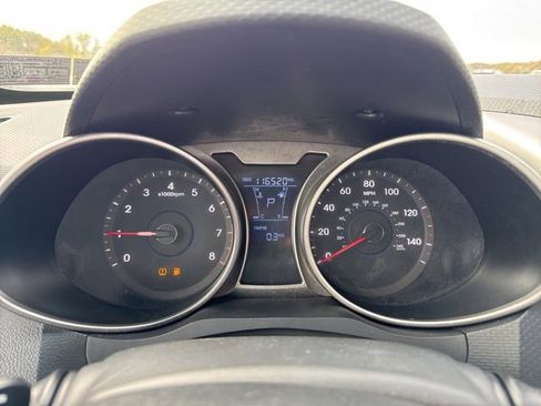 Used 2013 Hyundai Veloster Base w/ Style Pkg image 20