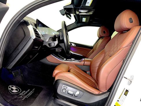 Certified 2024 BMW X5 xDrive40i image 9