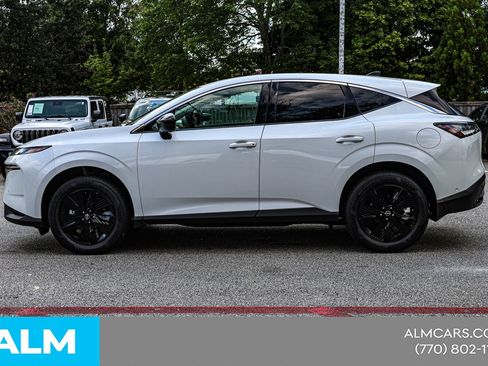 Used 2025 Nissan Murano SV FWD image 9