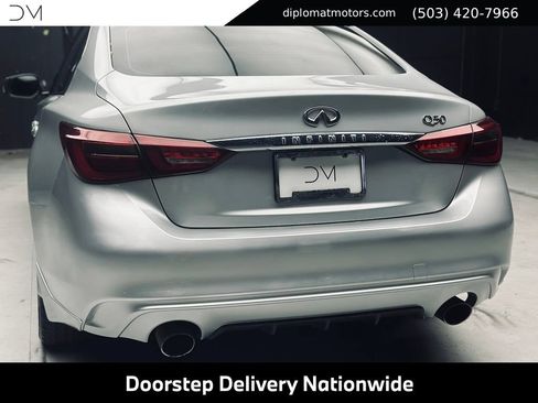 Used 2018 INFINITI Q50 Luxe w/ Cargo Package (L95) RWD image 16