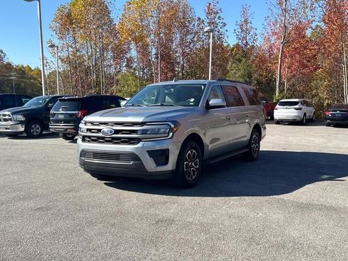 Used 2024 Ford Expedition Max XLT image 8