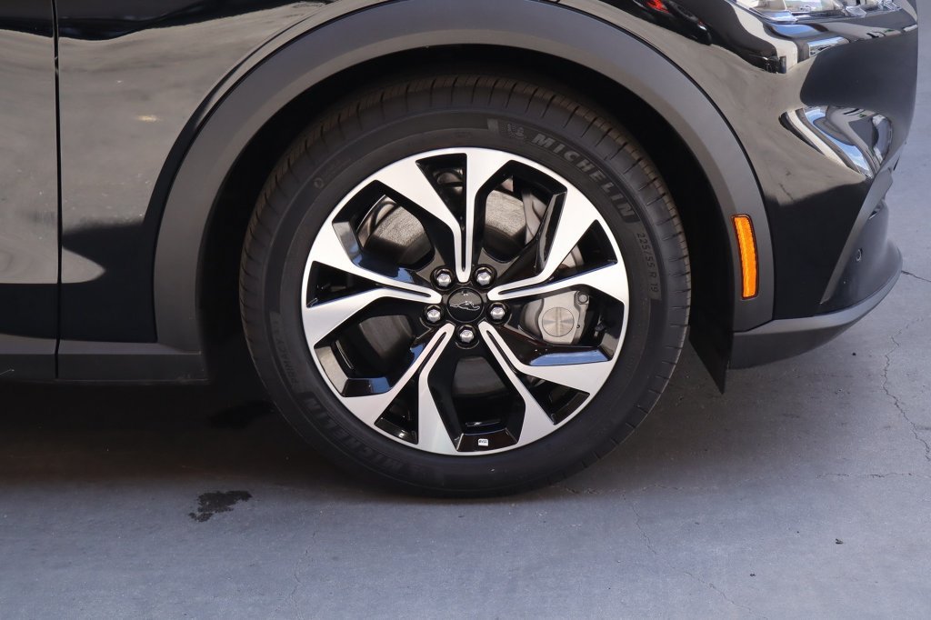 Used 2025 Ford Mustang Mach-E Select RWD image 12