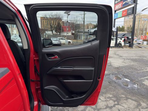 Used 2016 Chevrolet Colorado LT image 14