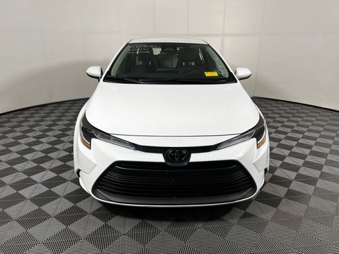 Certified 2026 Toyota Corolla LE FWD image 2