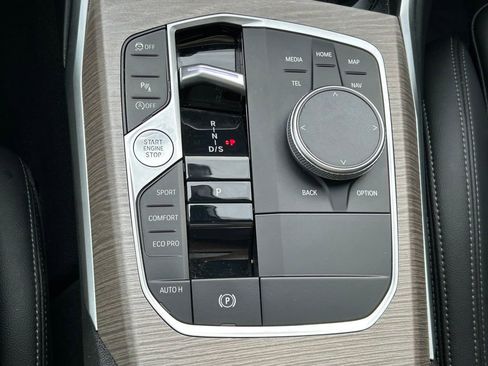 Used 2025 BMW 330i xDrive Sedan image 36