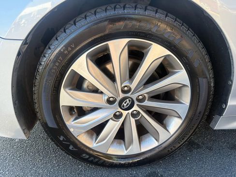 Used 2017 Hyundai Sonata Sport w/ Value Edition Package 02 image 23