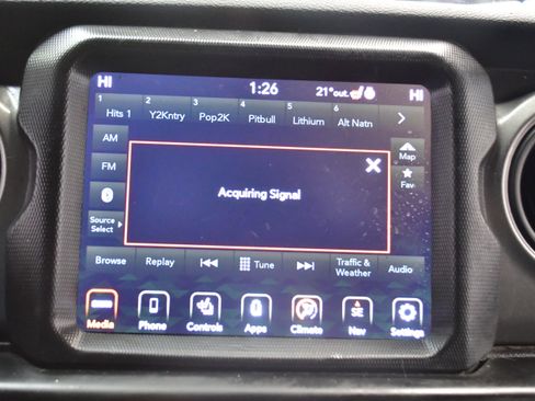 Used 2023 Jeep Wrangler Unlimited w/ Sun & Screen Package image 43