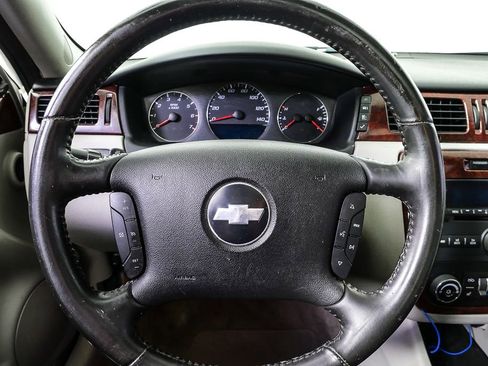 Used 2008 Chevrolet Impala LT w/ Luxury Edition Package image 14